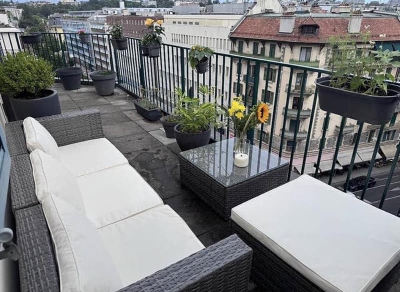 Appartement 4,5 pièces en attique situé dans le quartier de Saint-Gervais. (3)