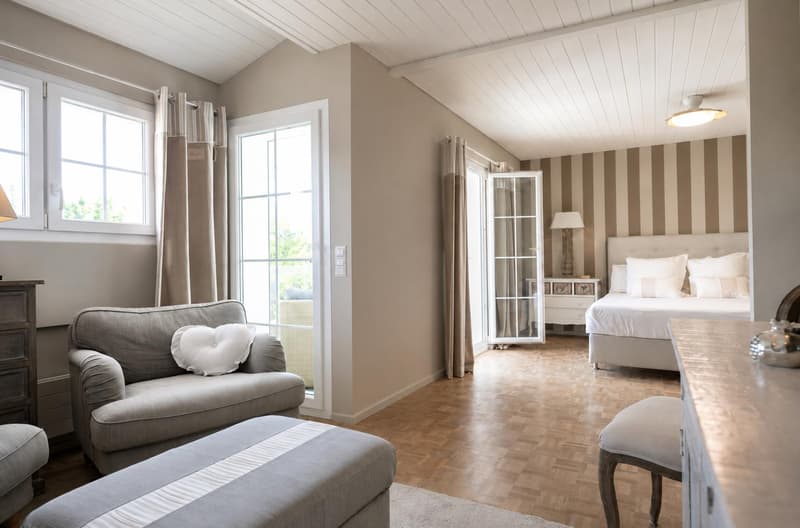 EXCLUSIVITÉ à MIES ? PROPRIÉTÉ D'EXCEPTION DE 8 PIÈCES (8)