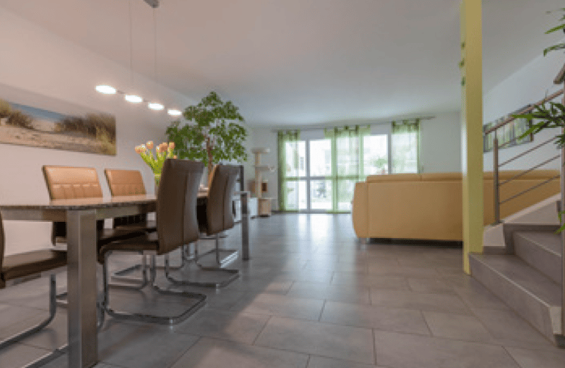 Charmantes 5.5-Zimmer-Doppeleinfamilienhaus in Lyss (7)