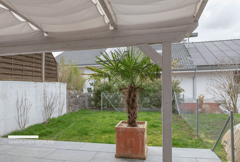 Charmantes 5.5-Zimmer-Doppeleinfamilienhaus in Lyss (2)