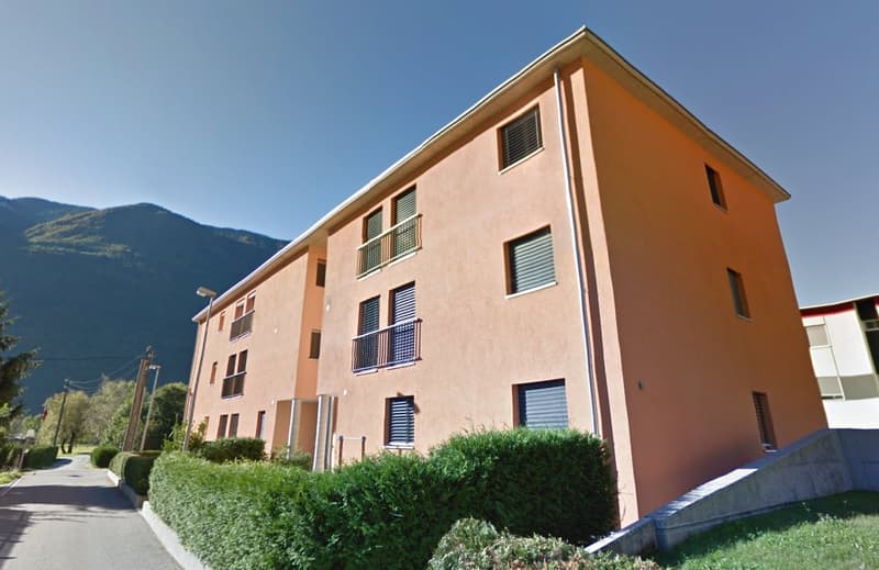 Appartamento di 3.5 Locali a San Vittore con Giardino, 2 Posteggi e Spazi Extra (2)