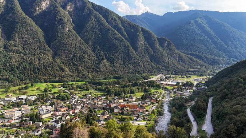 Terrain 986m² avec Projet Approuvé et Vue Panoramique (6)