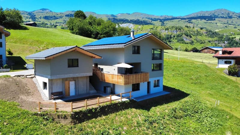 Newly built single-family house in Surcasti, Graubünden with panoramic view (2)