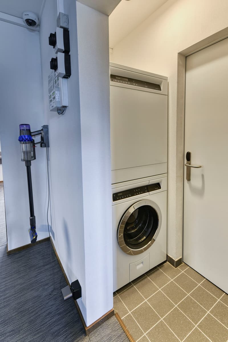 Newly renovated, furnished apartment "F35" in Emmenbrücke (8)