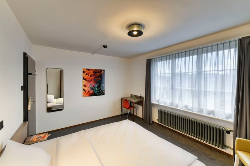 Newly renovated, furnished apartment "F35" in Emmenbrücke (1)