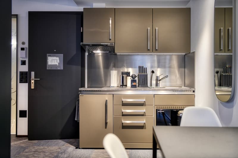 Nouveau loft mansardé meublé dans un emplacement très central à Altdorf (9)
