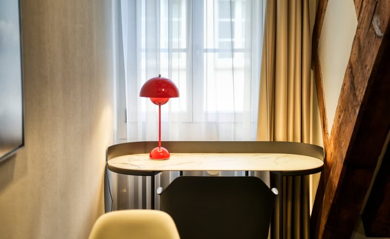 Nouveau loft mansardé meublé dans un emplacement très central à Altdorf (8)