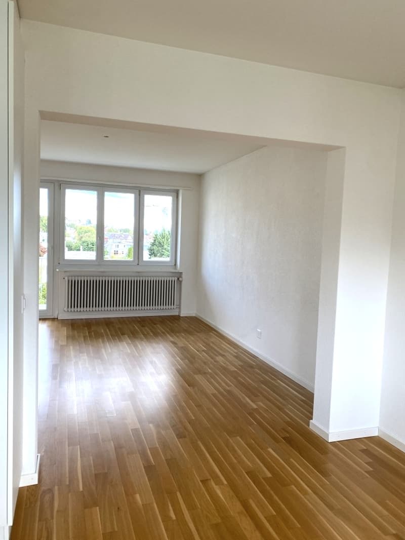 Appartamento di 3,5 locali con balcone a Niederrohrdorf (2)