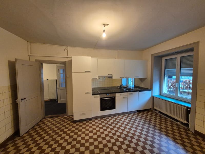 Appartamento di charme 4.5 locali in un edificio storico cerca nuovi residenti (3)