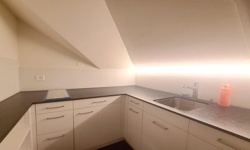 35 m² Charmante Dachgeschosswohnung im Herzen von Baden (2)