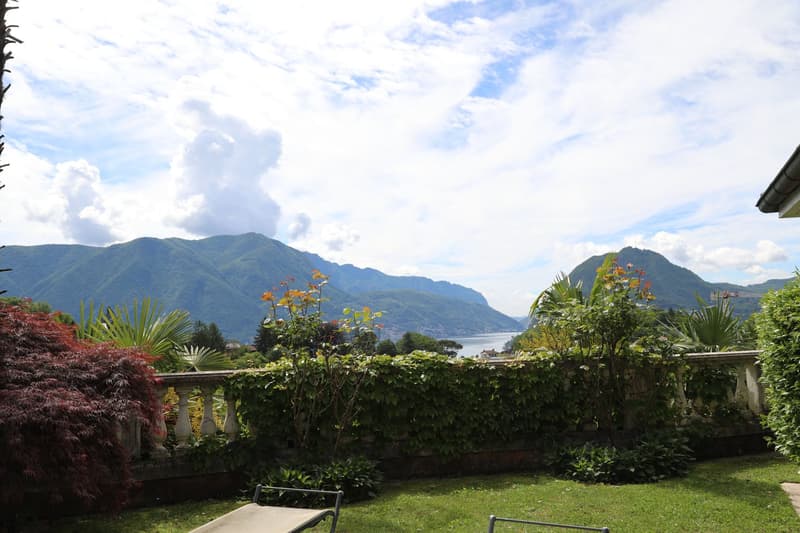 Exklusive Panoramavilla mit Seeblick auf den Luganersee und Swimmingpool (6)
