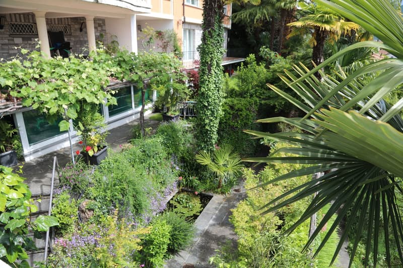 Panoramic villa with view of Lake Lugano and swimming pool (9)