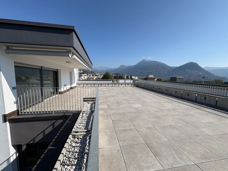 Attico esclusivo con terrazza di 115 m² e accesso diretto con ascensore (1)