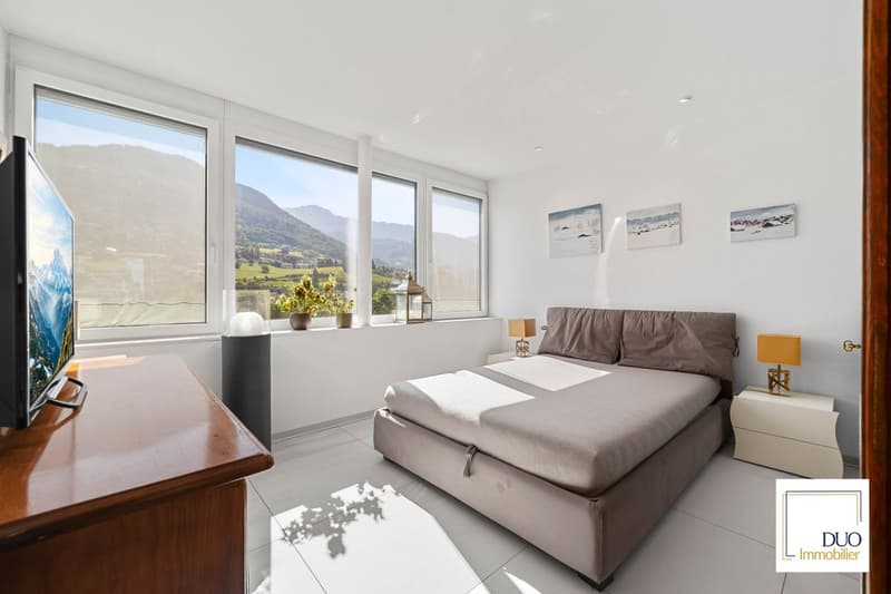 Unique with breathtaking view of the lake (5)