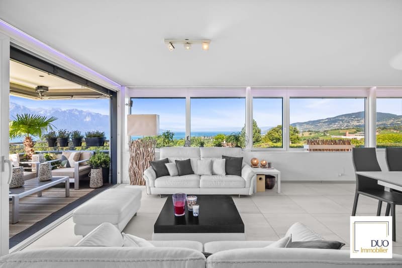 Unique with breathtaking view of the lake (3)