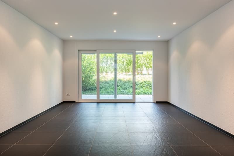 Jegensdorf_Solothurnstr79_2Zi_EG_Wohnzimmer.jpg