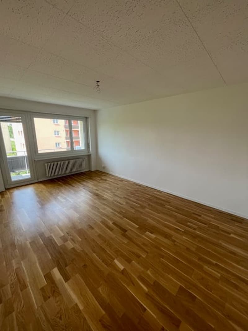 Bel Appartement 3 pièces rénové, calme, avec balcon à Cortaillod (4)