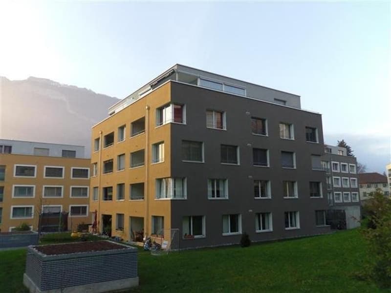 01210_01_AUSSENANSICHT.jpg