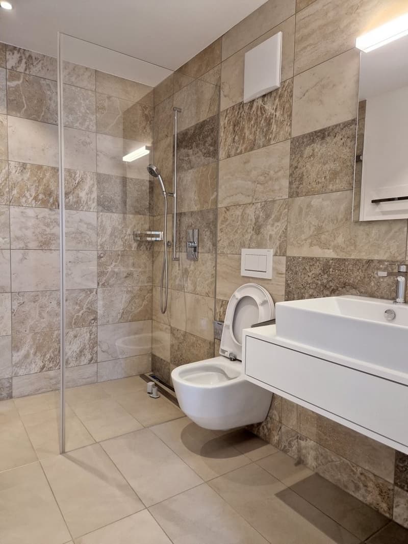 16045_02_0301_DUSCHE.jpg