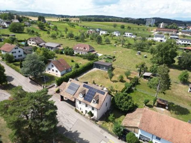Petit immeuble avec jardin   Produit d'investissement à saisir à Courtemaîche (7)