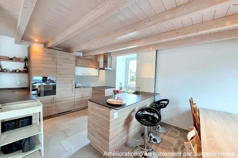 Contemporary loft of 4.5 rooms, 153 m² of volume and light in Alle (2)