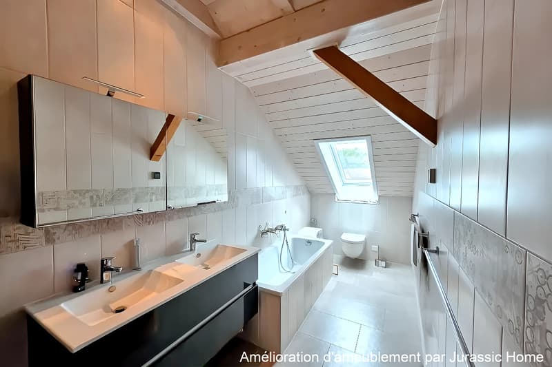 Contemporary loft of 4.5 rooms, 153 m² of volume and light in Alle (5)