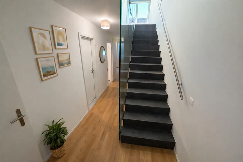 Beautiful bright triplex of 4.5 rooms with terrace in Porrentruy (9)