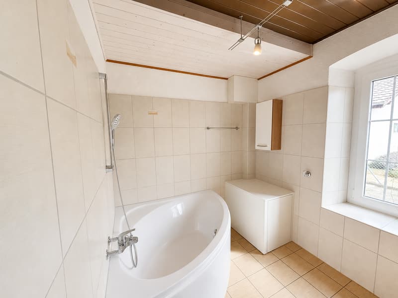 Maison bifamiliale charmante à Grandfontaine – 4.5 pièces avec garage et balcon (17)
