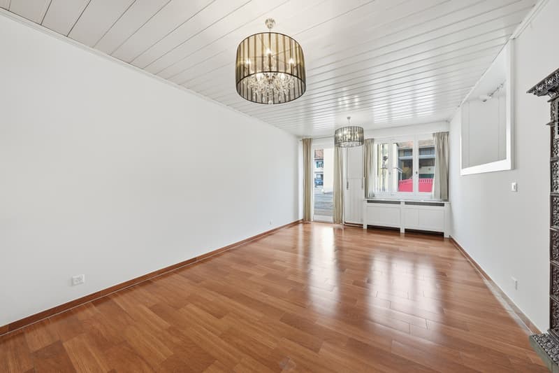 Haus im Dorf mit 7,5 Zimmern und Pool im Herzen von Gilly (4)