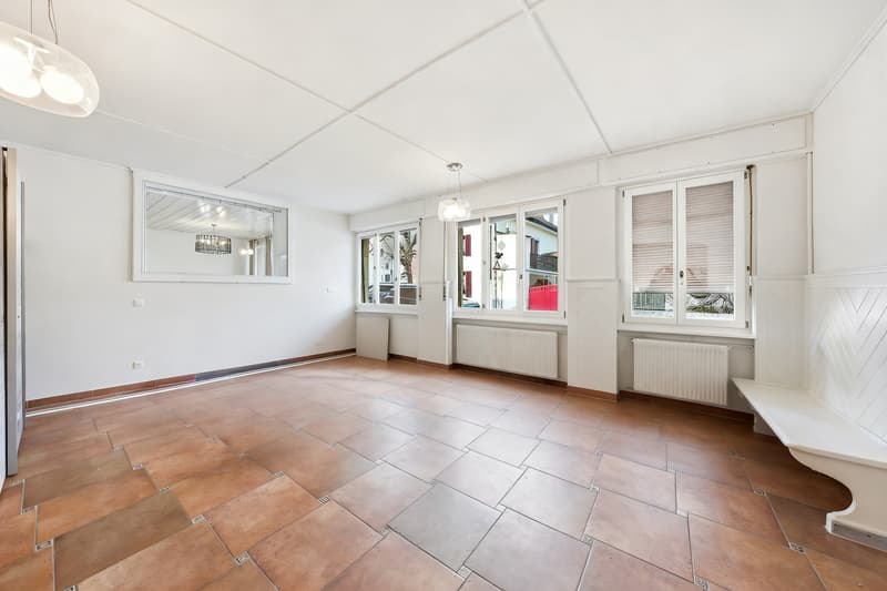 Haus im Dorf mit 7,5 Zimmern und Pool im Herzen von Gilly (7)