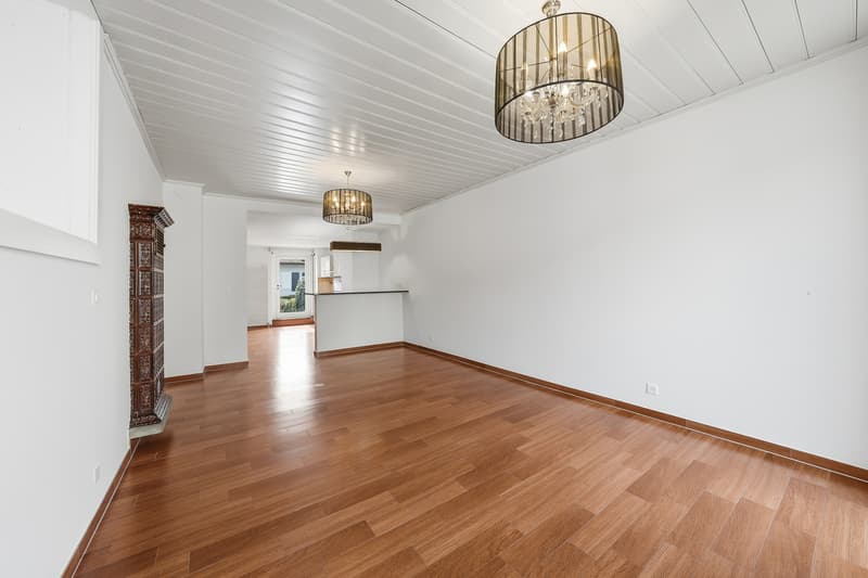 Haus im Dorf mit 7,5 Zimmern und Pool im Herzen von Gilly (5)