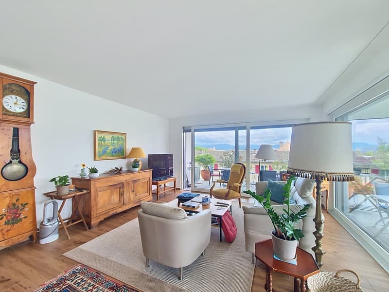 3 minutes walk from the train station with 42 m2 balcony (7)
