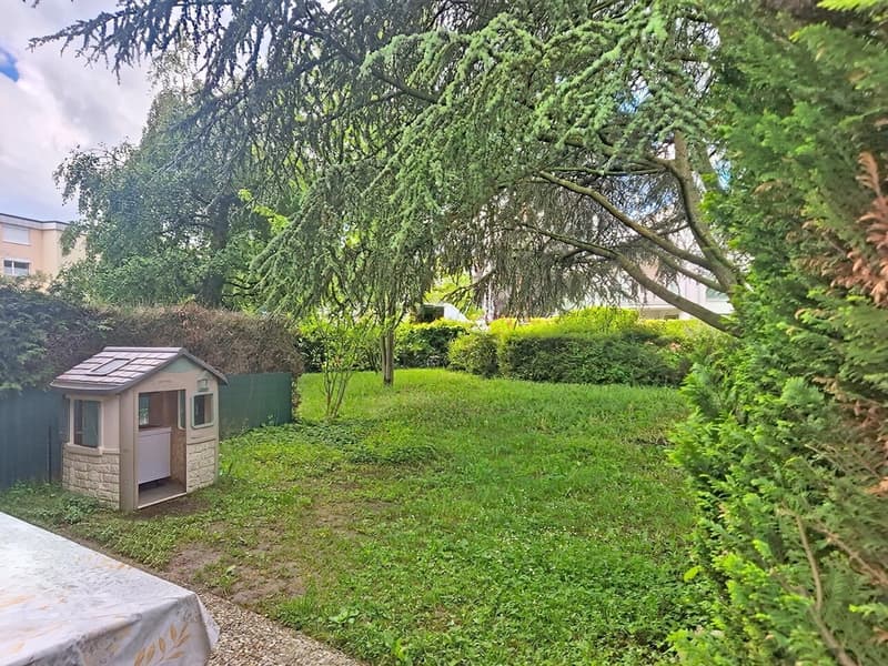 Rez-de-chaussée au centre de Rolle (7)