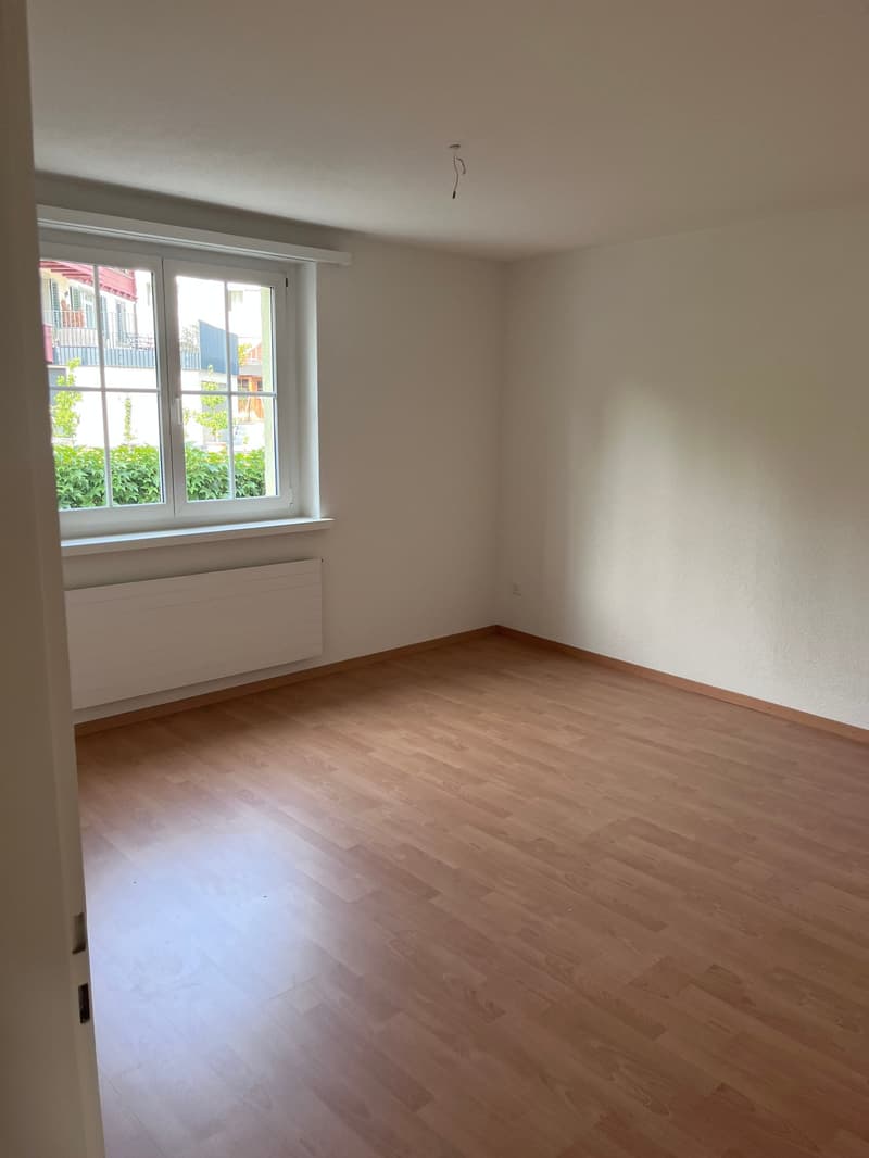 Sonnige 3.5-Zimmer-Wohnung mit Gartensitzplatz (3)