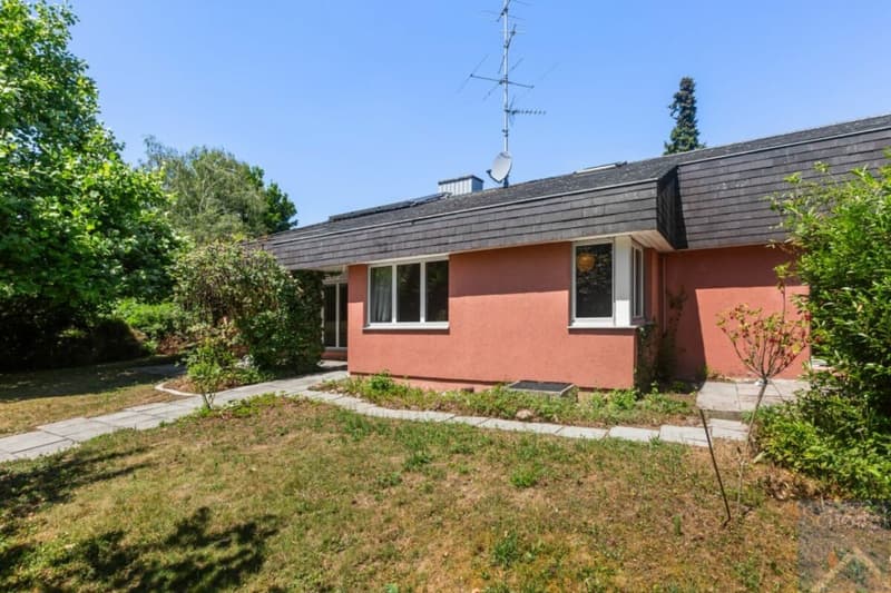 Maison unifamiliale de 7 pièces et demie avec grand jardin (6)