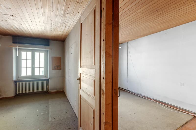 Sanierungsbedürftiges 6-Zimmer-Stadtreihenhaus mit Ausbaupotenzial (5)