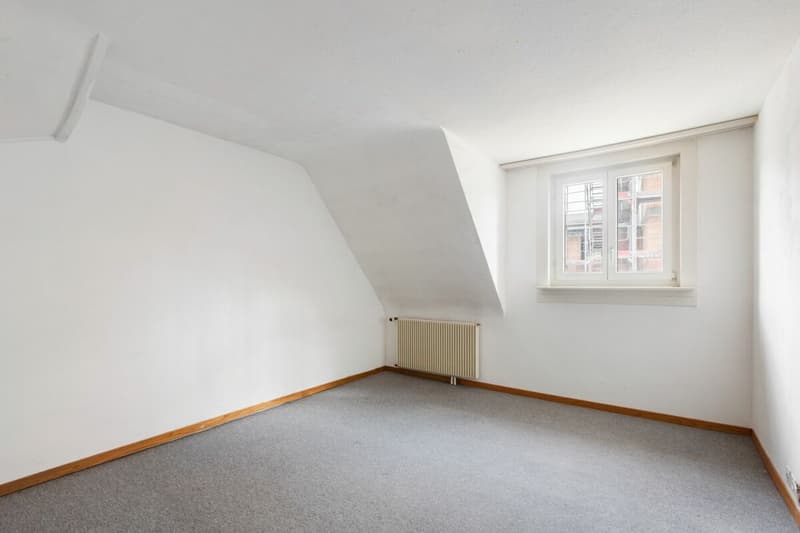 Charmantes 5½-Zimmer  Einfamilienhaus an zentraler Lage (9)