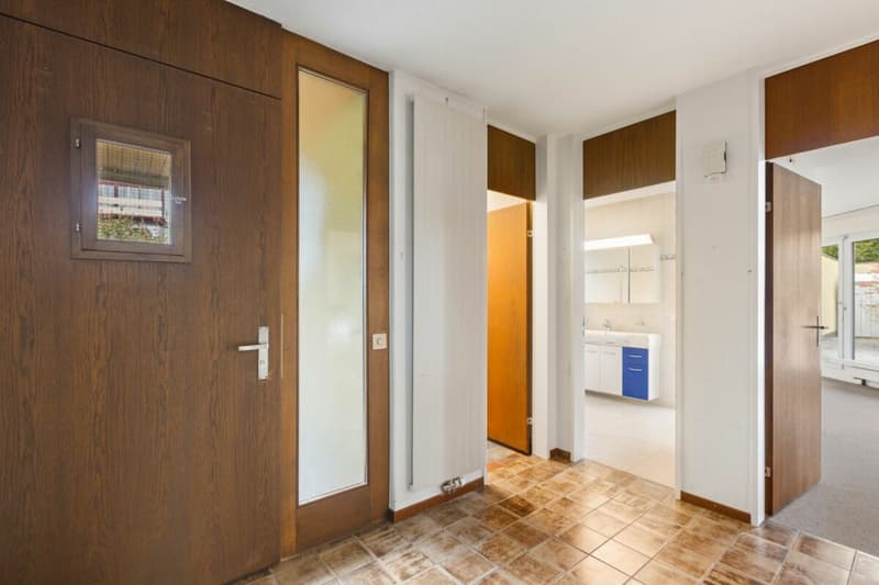 Grosszügige 2½-Zimmer-Terrassenwohnung mit Weitsicht (4)