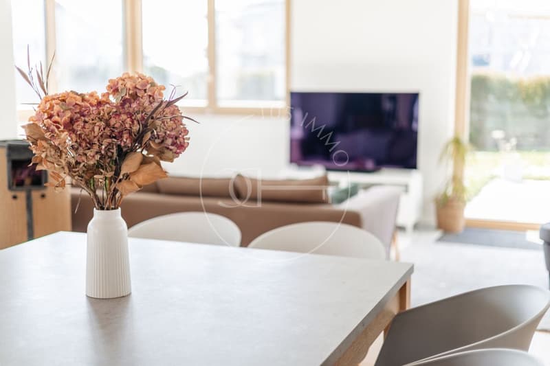 Exclusive: Quiet apartment with large private garden (2)