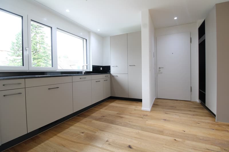 Appartement attrayant de 3,5 pièces avec une vue de rêve à St. Gallen (3)
