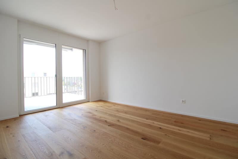 Attractive 2.5-room apartment with balcony in central location in Niederuzwil (3)