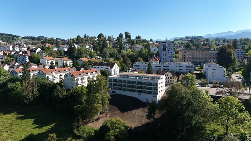 Moderne 2.5-Zimmer-Wohnung mit herrlichem Ausblick (10)