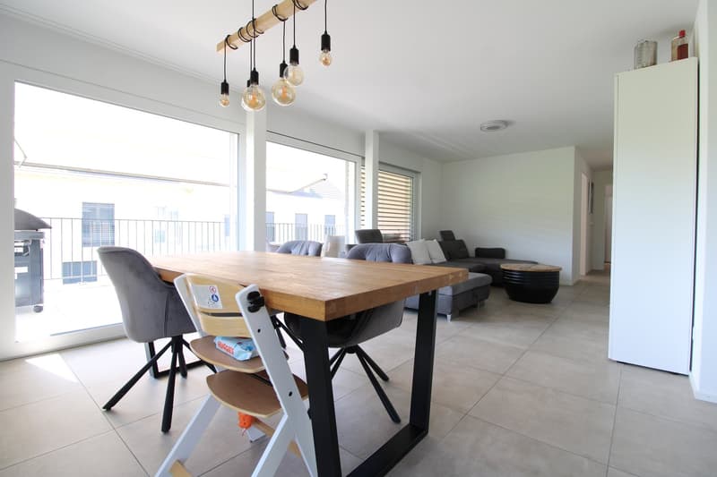 Charming and bright 3.5-room apartment (ground floor) (2)