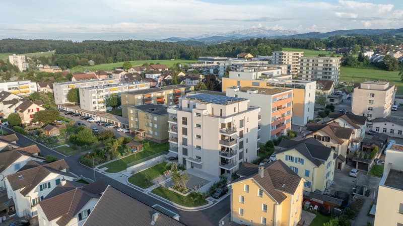 Moderne 4.5-Zimmerwohnung mit zwei Bädern und gemütlichem Sitzplatz (10)