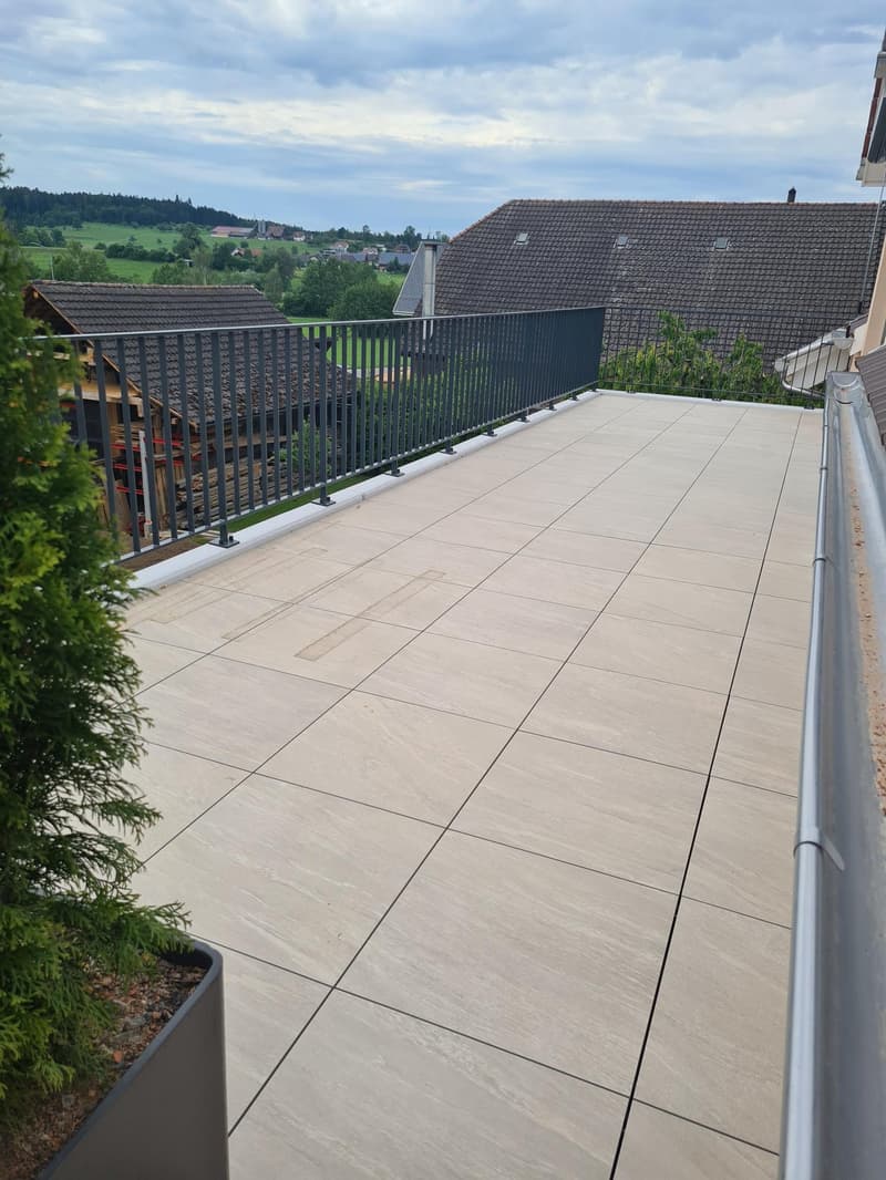 Charmante und helle 4.5 Zimmer-Maisonette-Wohnung (10)