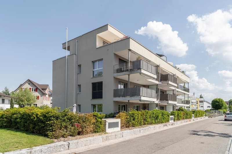 Moderne 2.5-Zimmer-Wohnung mit Stil und Komfort (9)