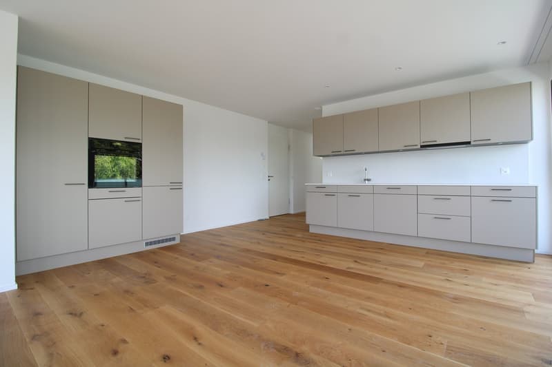 Charmante und helle 2.5 Zimmer-Wohnung (4)