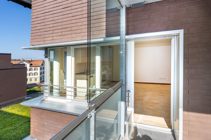 Tolle 3.5 Zi.-Wohnung mit grossem Balkon (7)