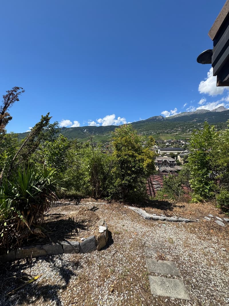 Villa with building land and barn – Plantzette district, Sierre (39)