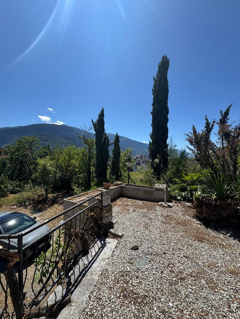 Villa with building land and barn – Plantzette district, Sierre (37)